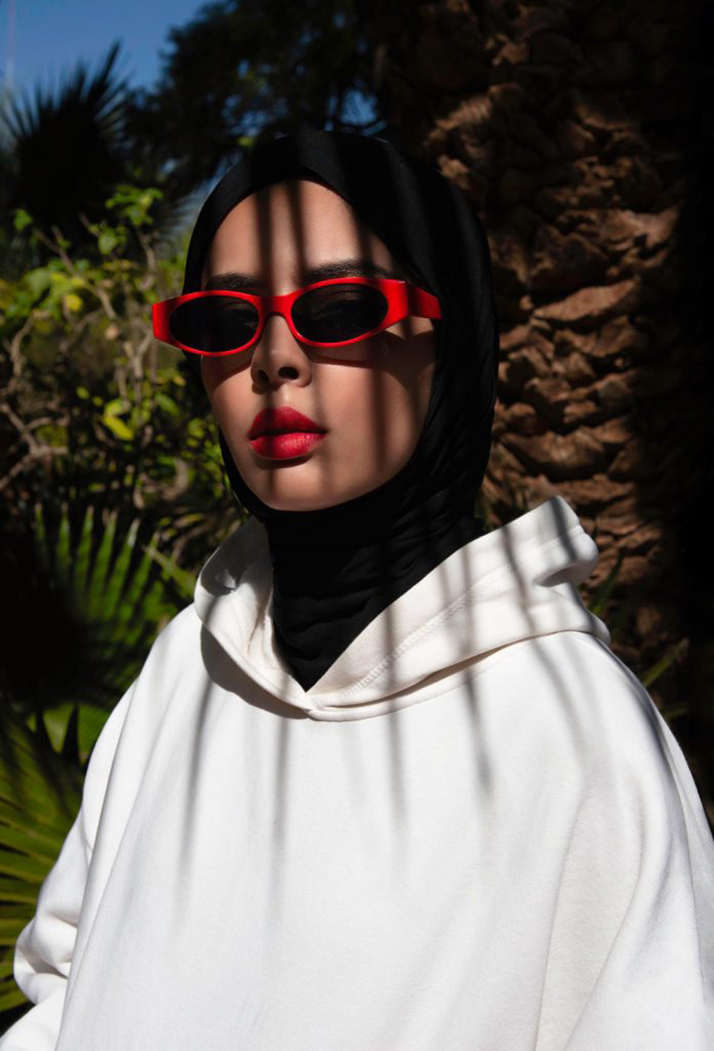 header hiba portrait